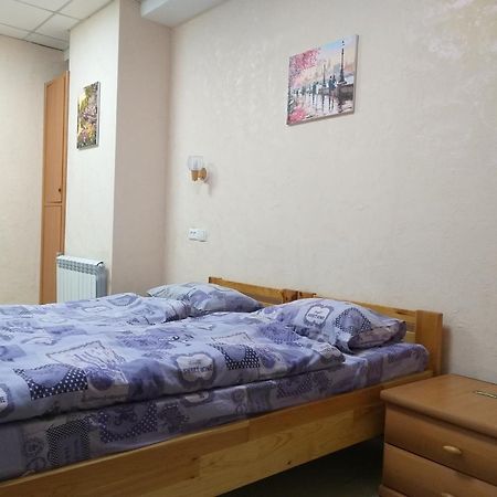 Sherlock Hotel Kharkiv Extérieur photo