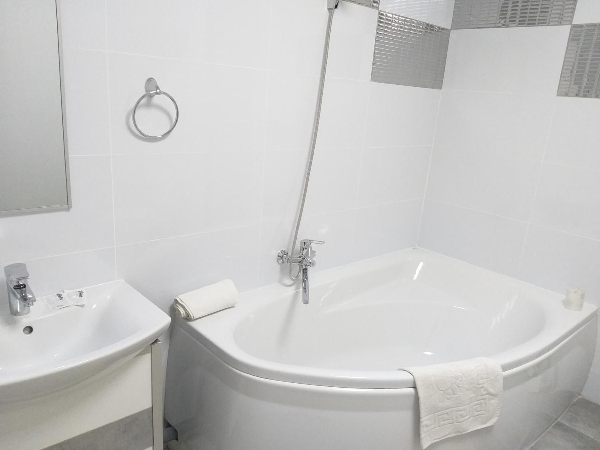 Sherlock Hotel Kharkiv Extérieur photo