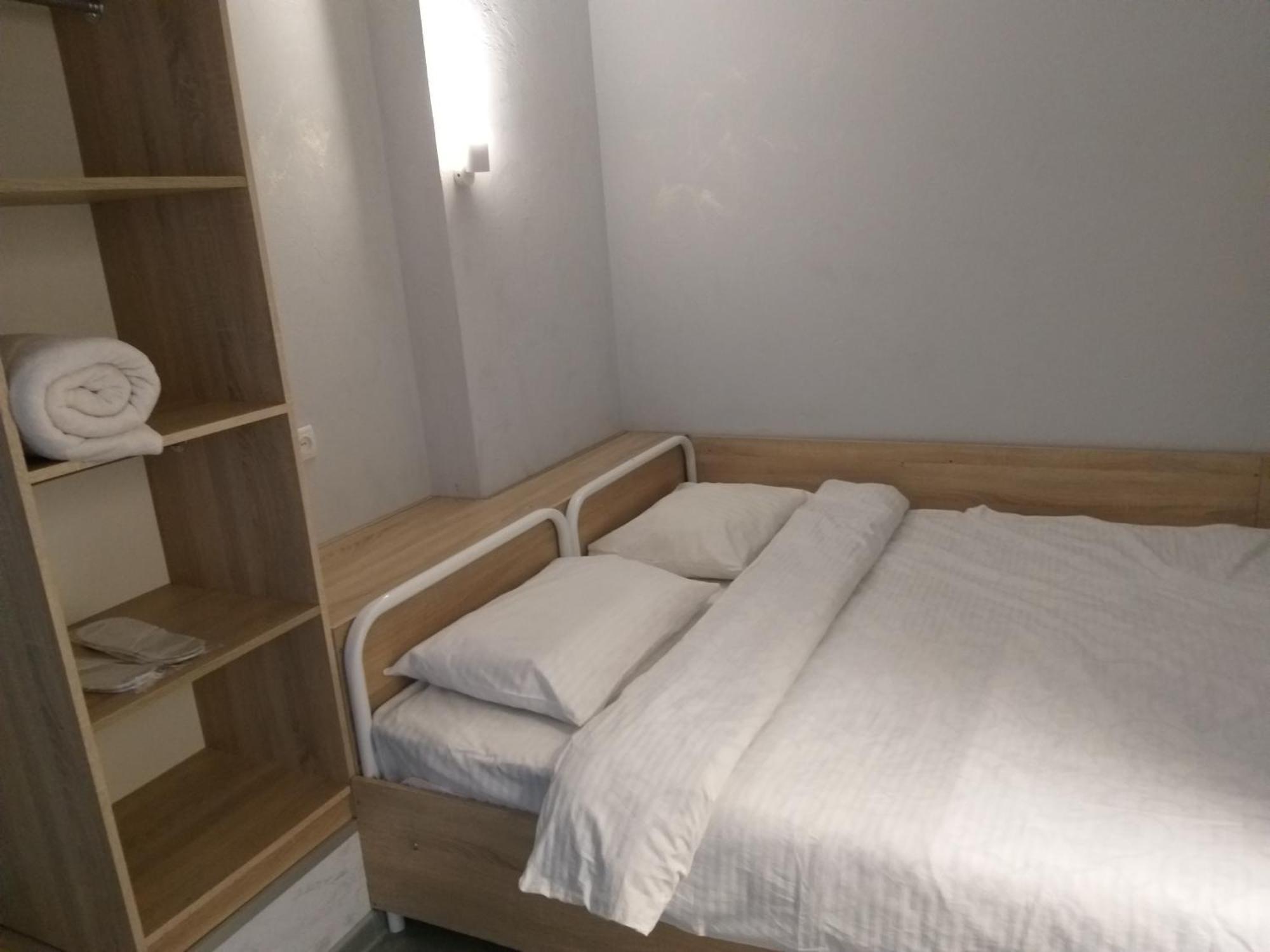 Sherlock Hotel Kharkiv Extérieur photo