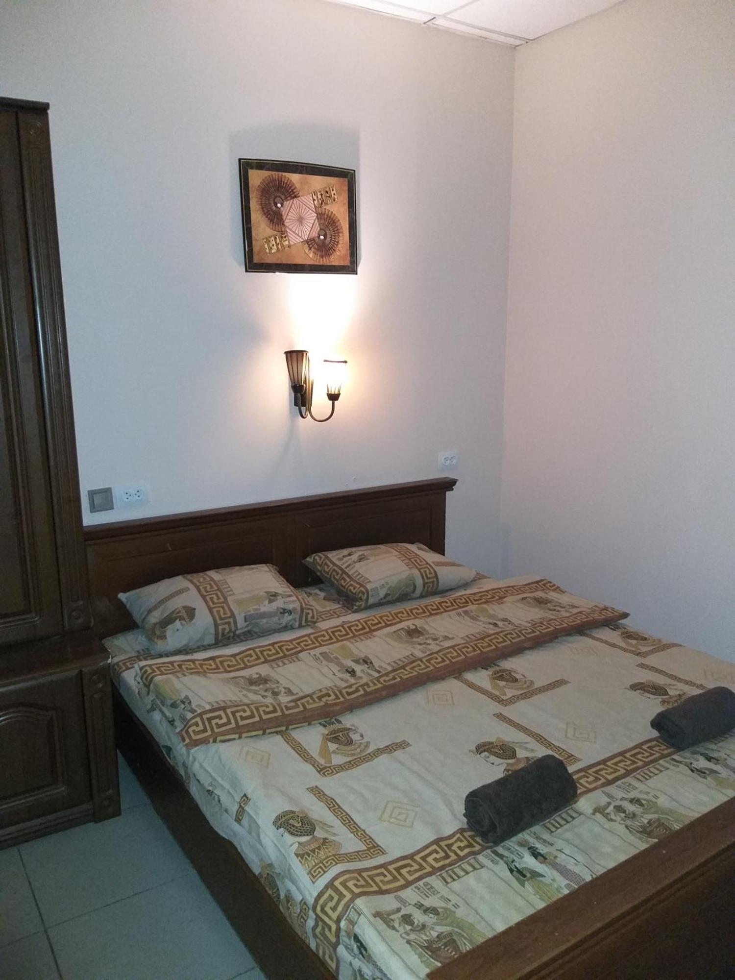 Sherlock Hotel Kharkiv Extérieur photo