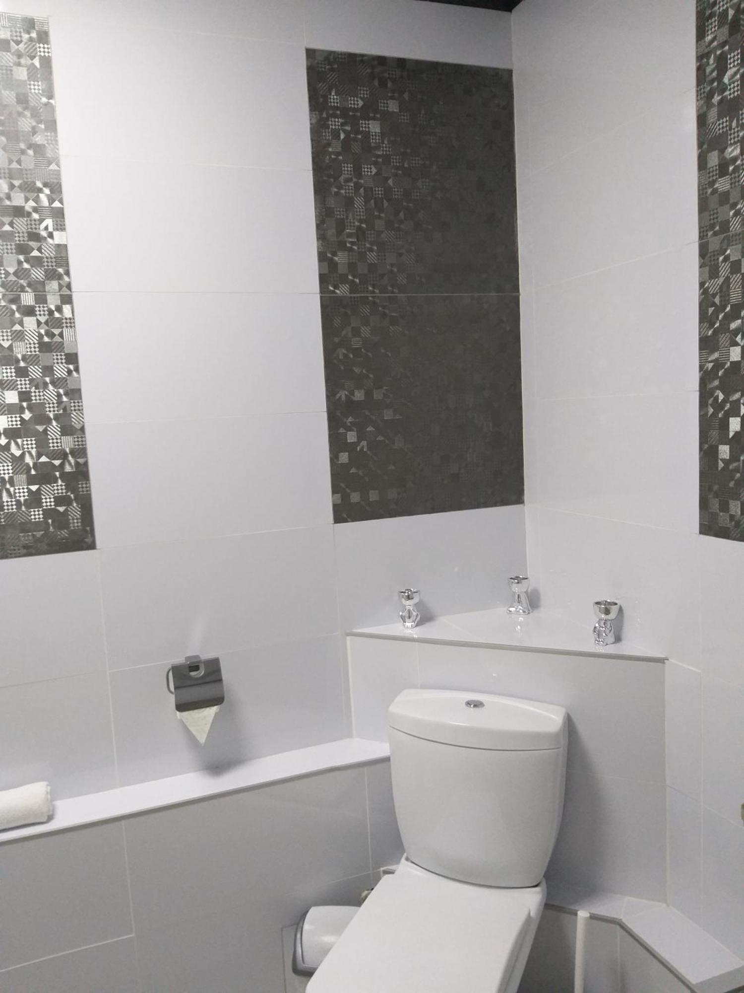 Sherlock Hotel Kharkiv Extérieur photo